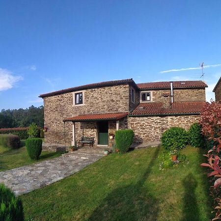 Casa O Castelo En Touro Villa Dış mekan fotoğraf