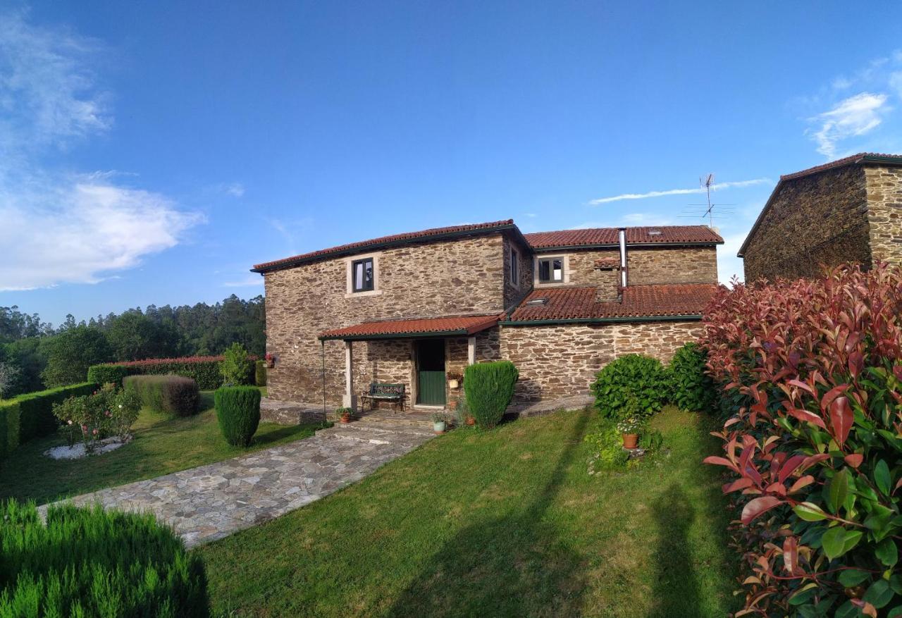 Casa O Castelo En Touro Villa Dış mekan fotoğraf
