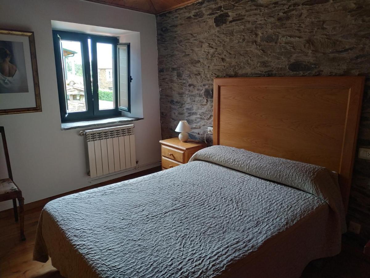 Casa O Castelo En Touro Villa Dış mekan fotoğraf